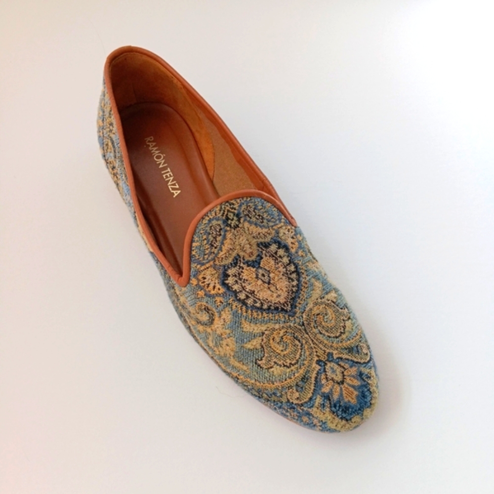 Ramon Tenza Women's Blue and Gold Loafers